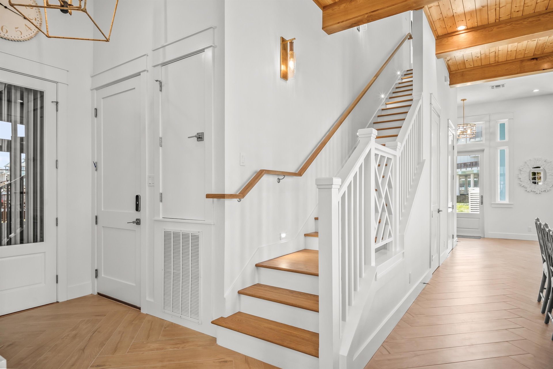 1st Floor, Staircase