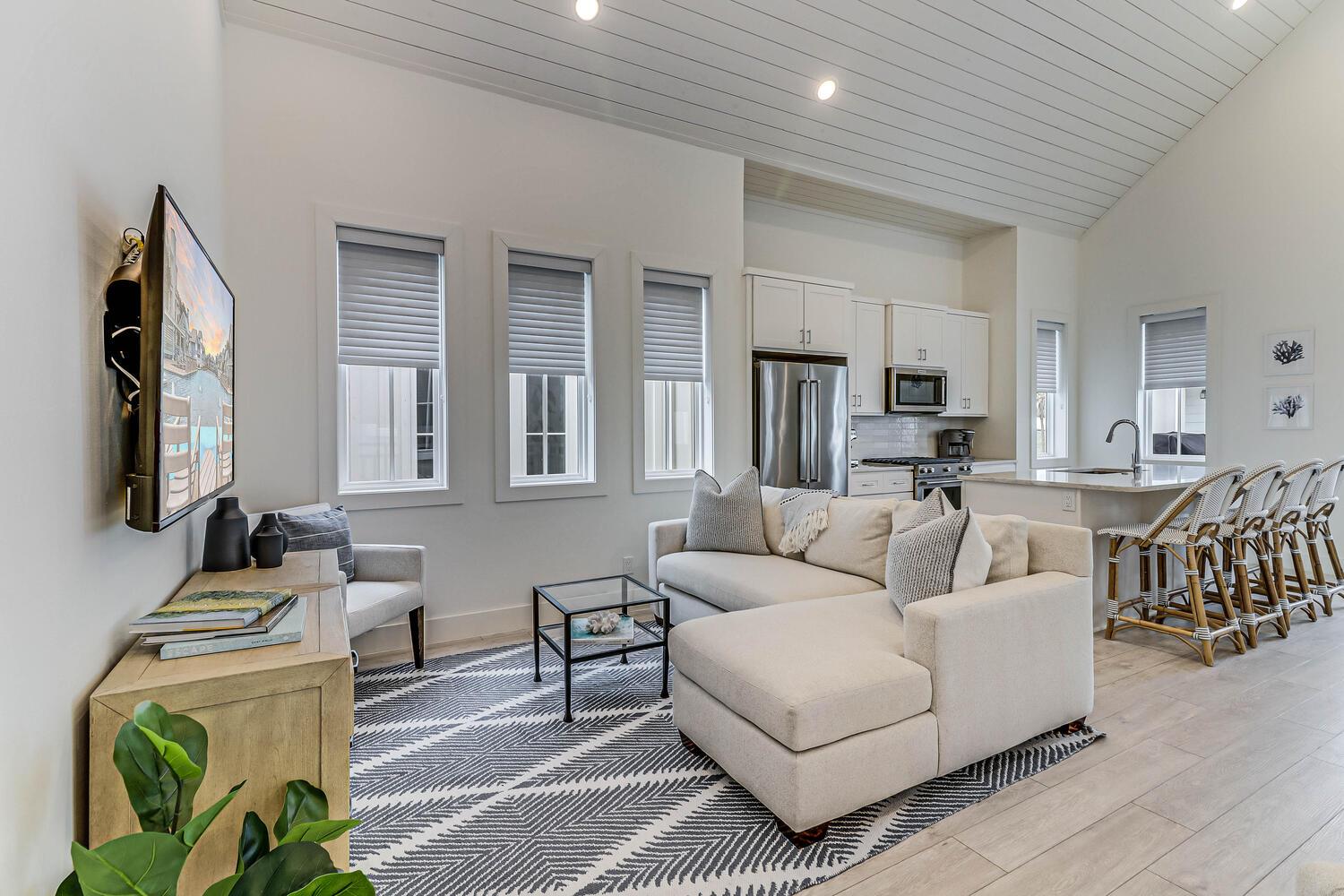 Living Area, 2nd Floor