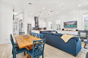 1st Floor, Dining Area