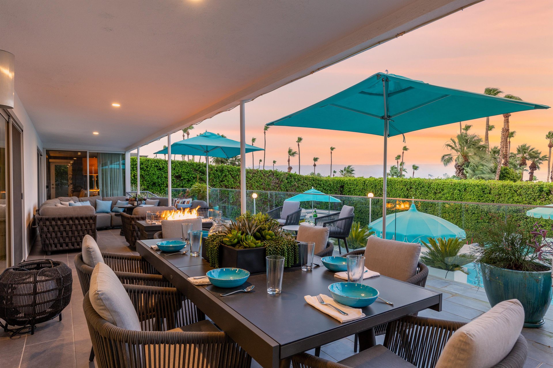 Patio Dining With Yard View