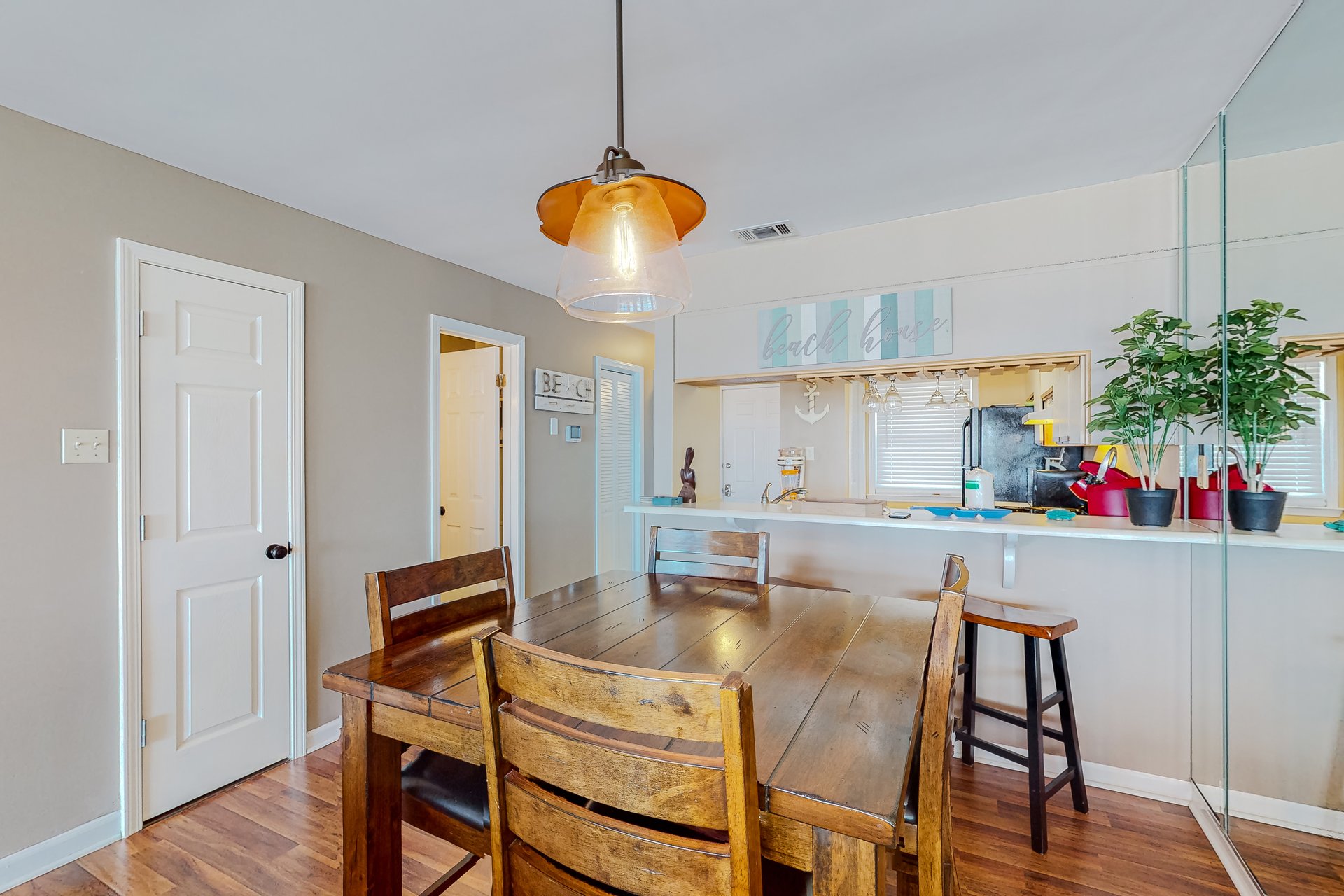 Ramsgate Harbor 33 Beach Front Livin 7