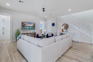 Living Area, 1st Floor