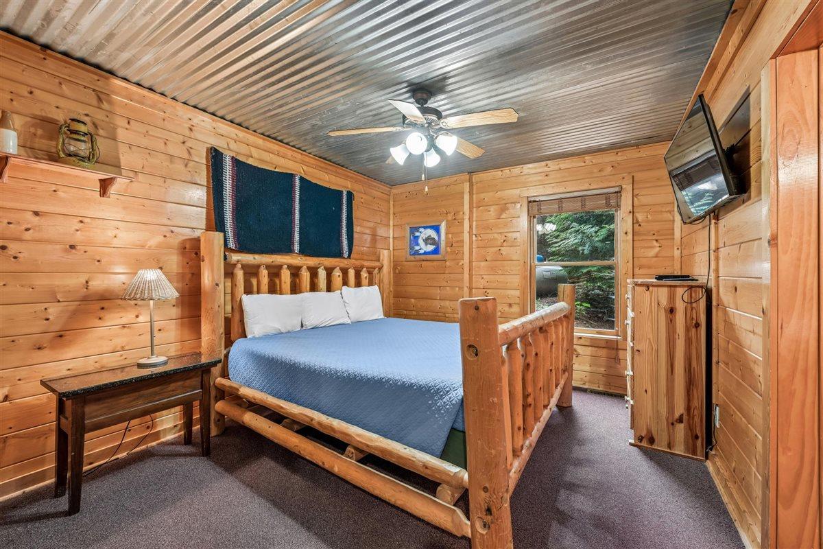 081Bedroom