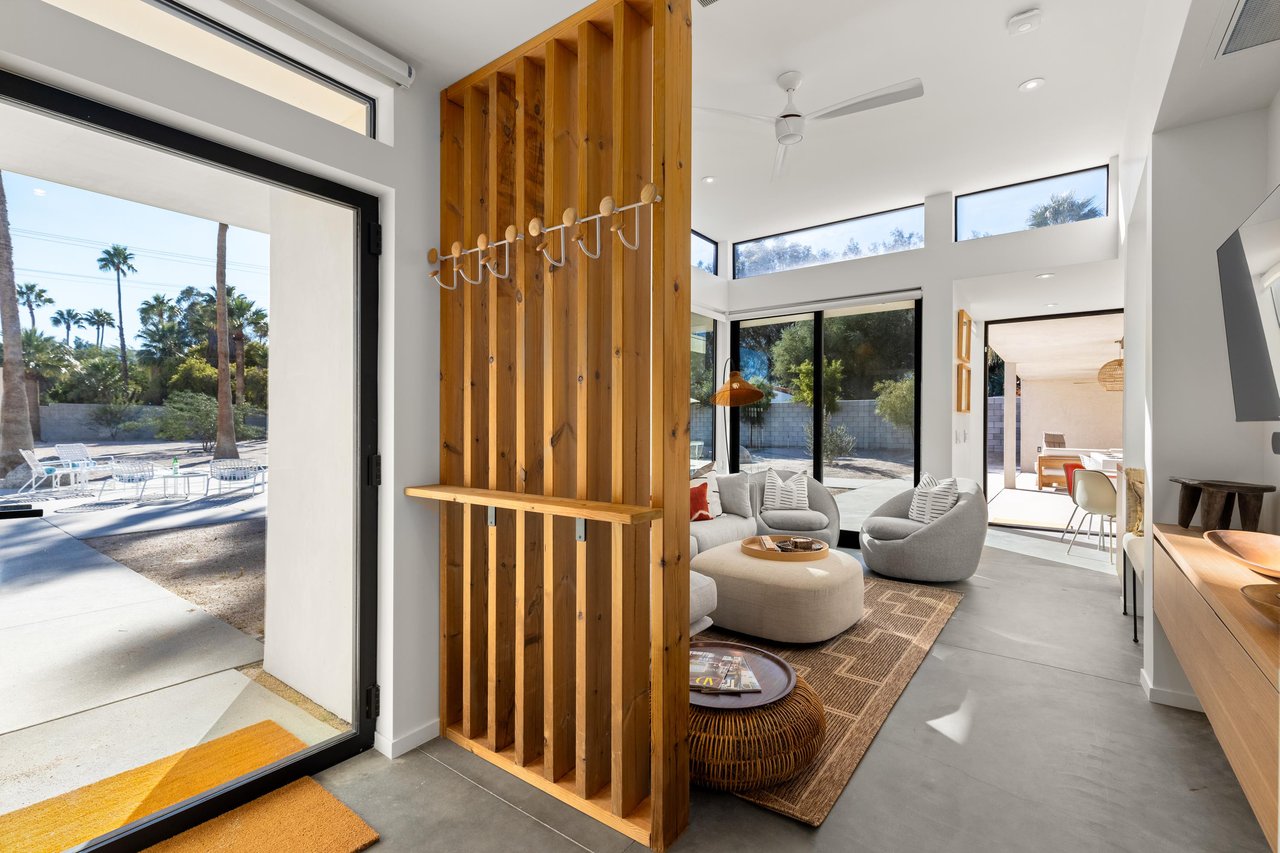 Entrance to secondary villa