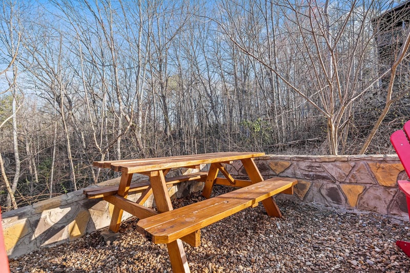 Picnic table