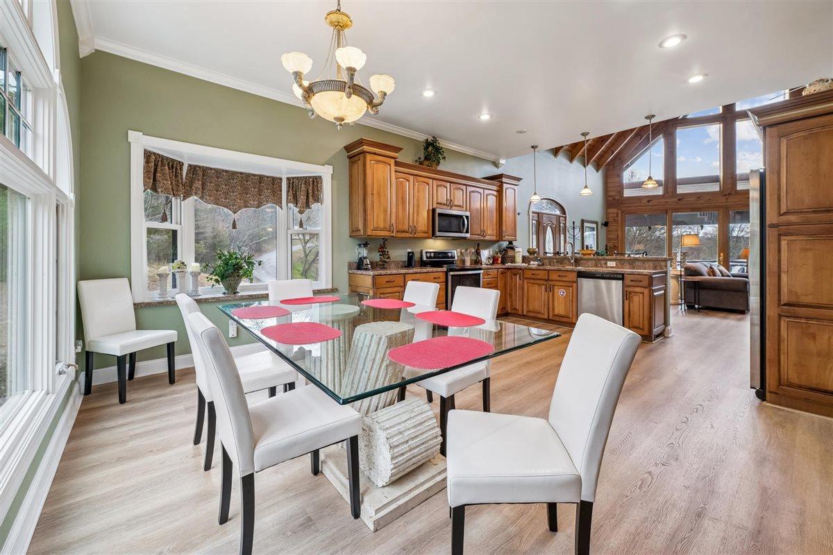 Gather around the table for breakfast before heading out or dinner after a full day of fun
