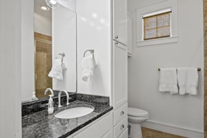 Shared Bathroom, 1st Floor