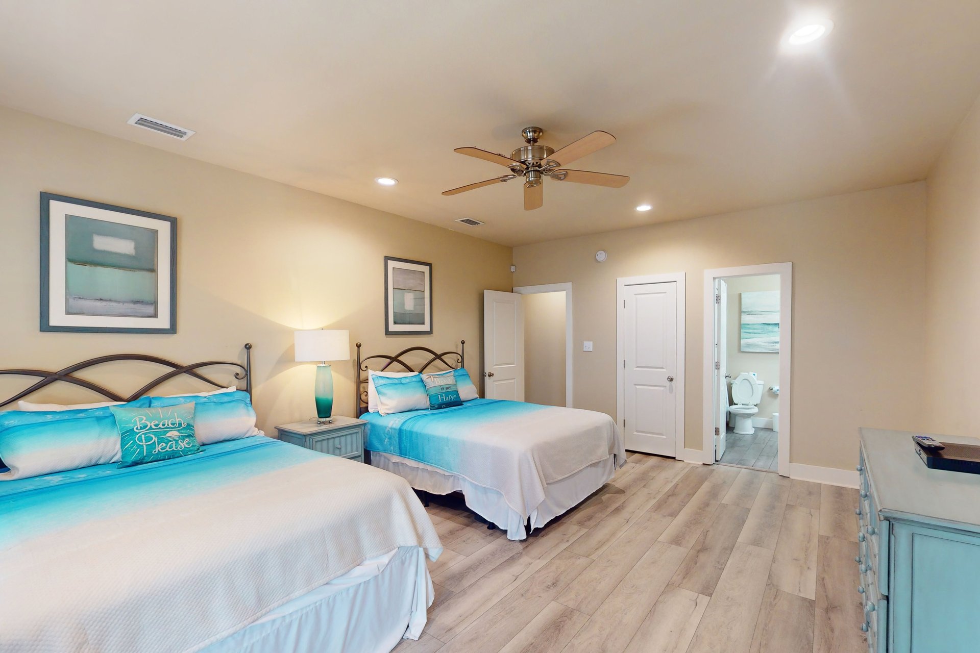 Bottlenose Beach House 17