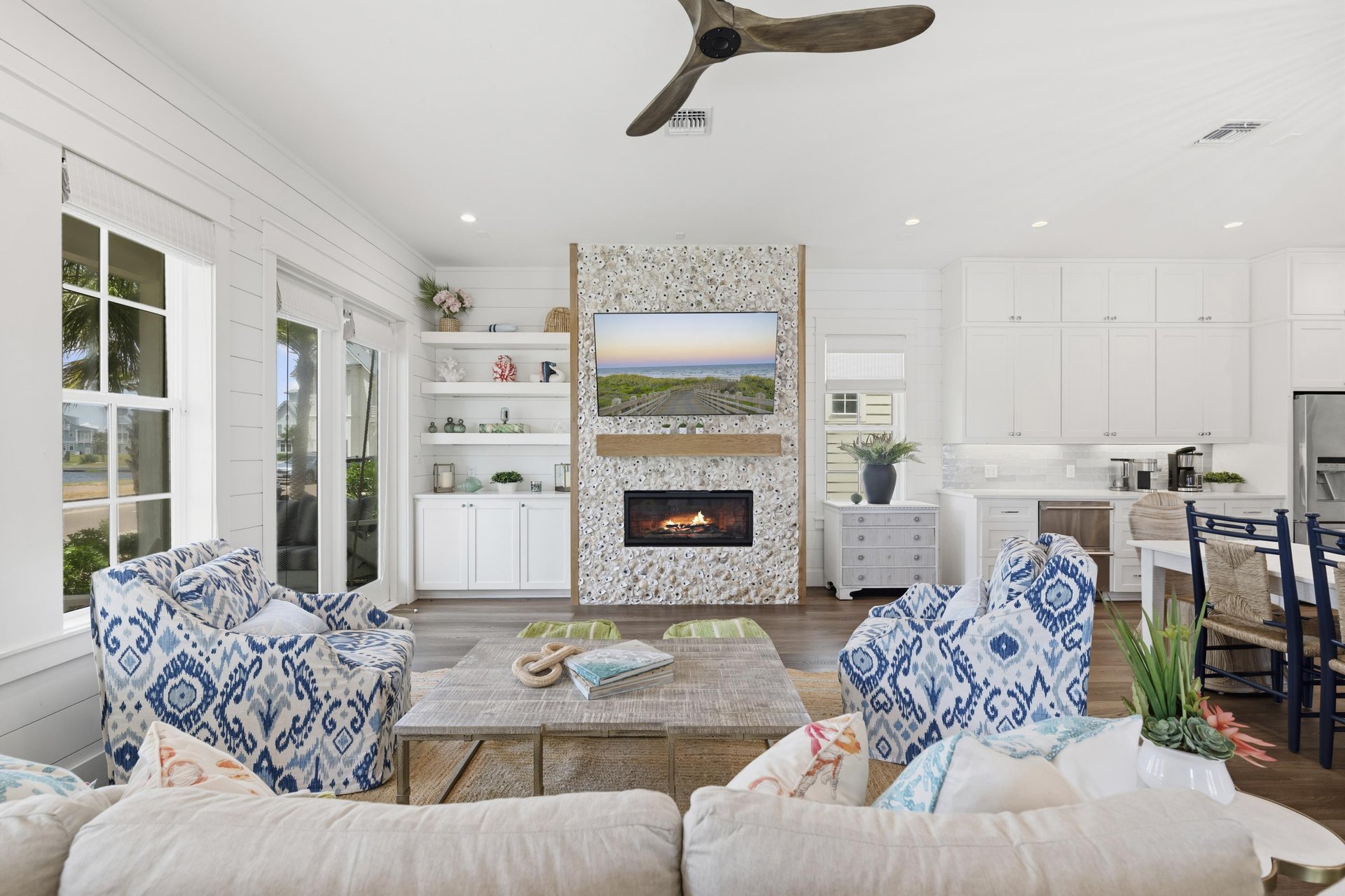 Main Living Area, 1st Floor