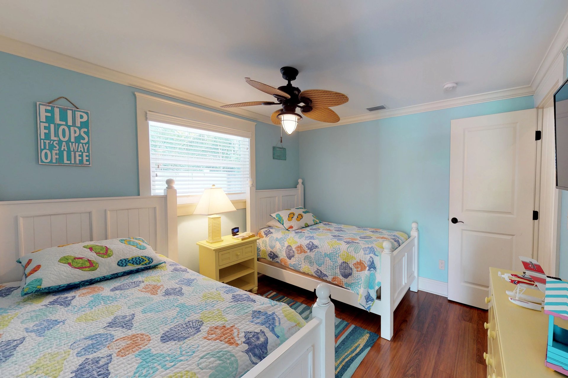 Paradise Pointe 10