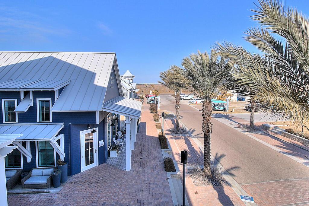 Primary King Private Balcony View, 2nd Floor