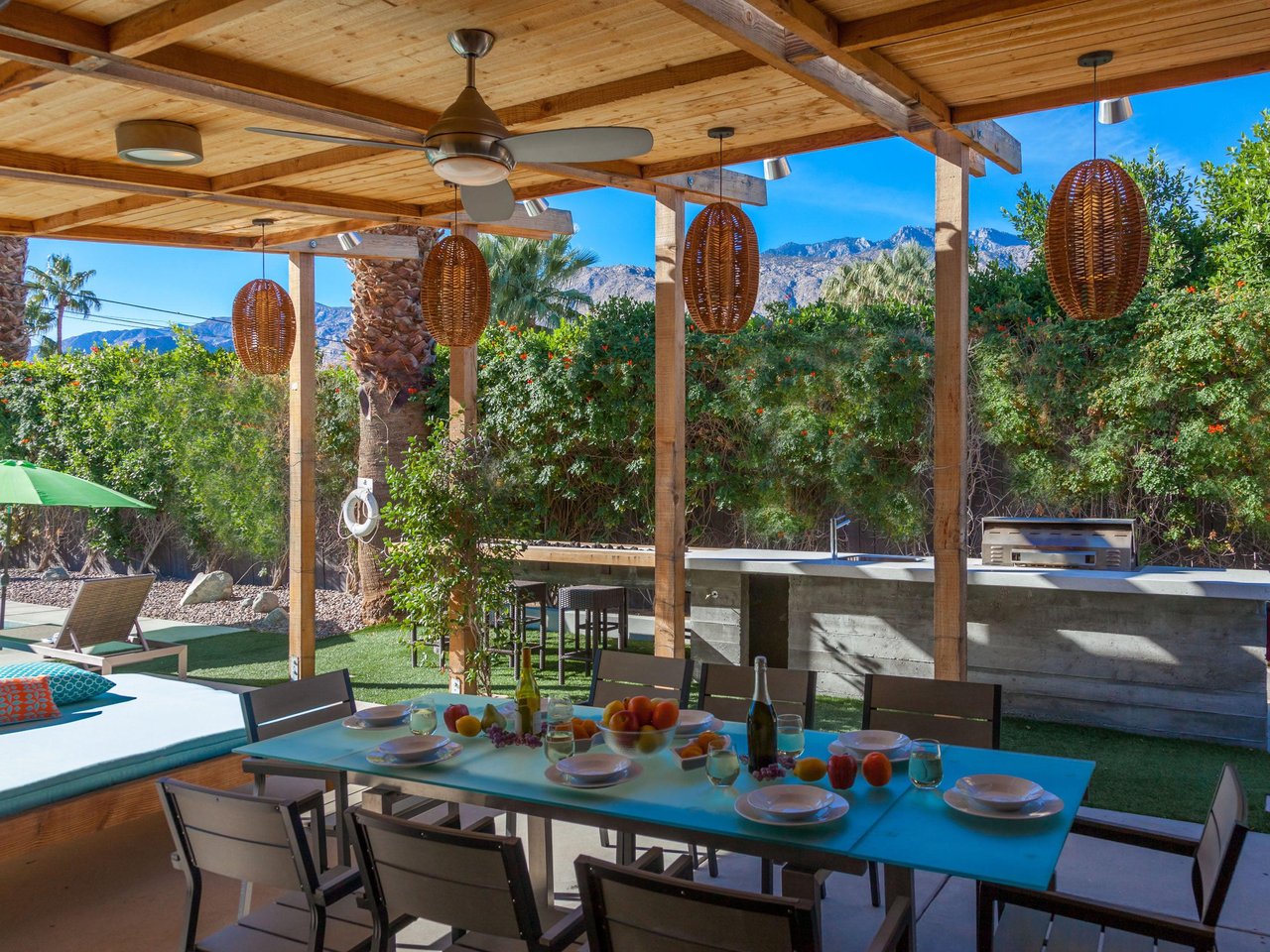 Eat alfresco