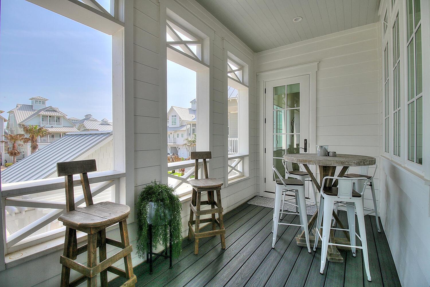 2nd Floor Grill Balcony