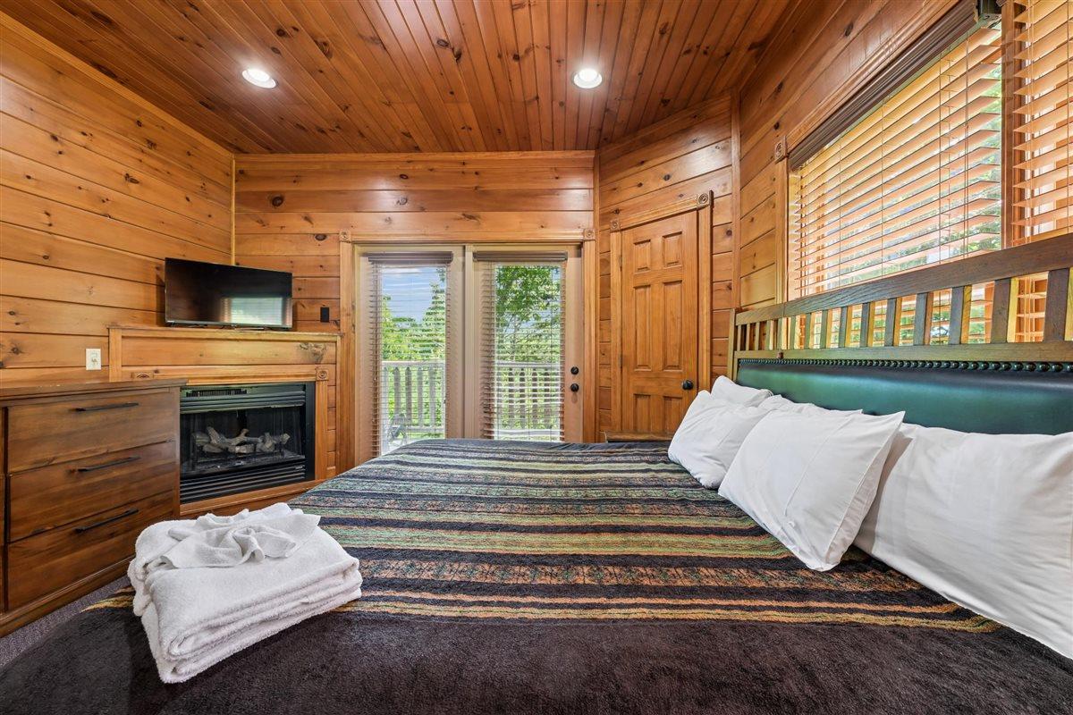 55Bedroom