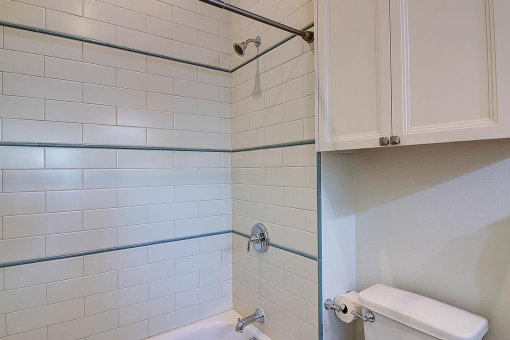 Shared Bathroom, Serving Bunk Room, 1st Floor