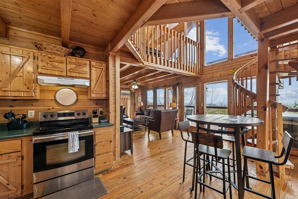 32Kitchen