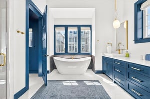 Primary King Ensuite, 2nd Floor