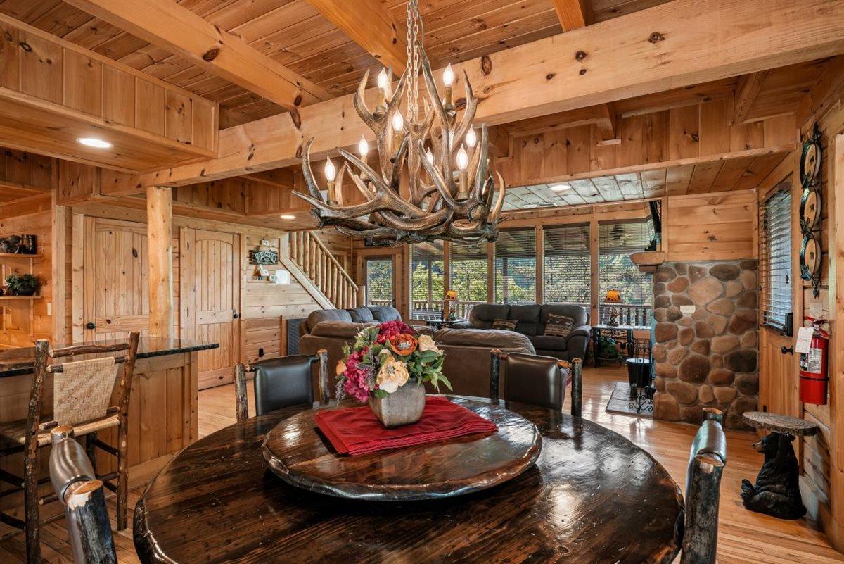 Main LevelDining Room