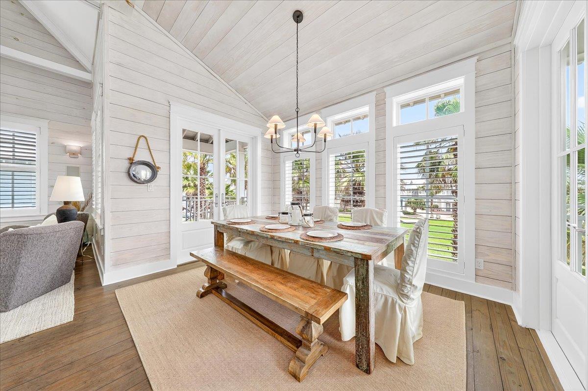 2nd Floor, Dining Area