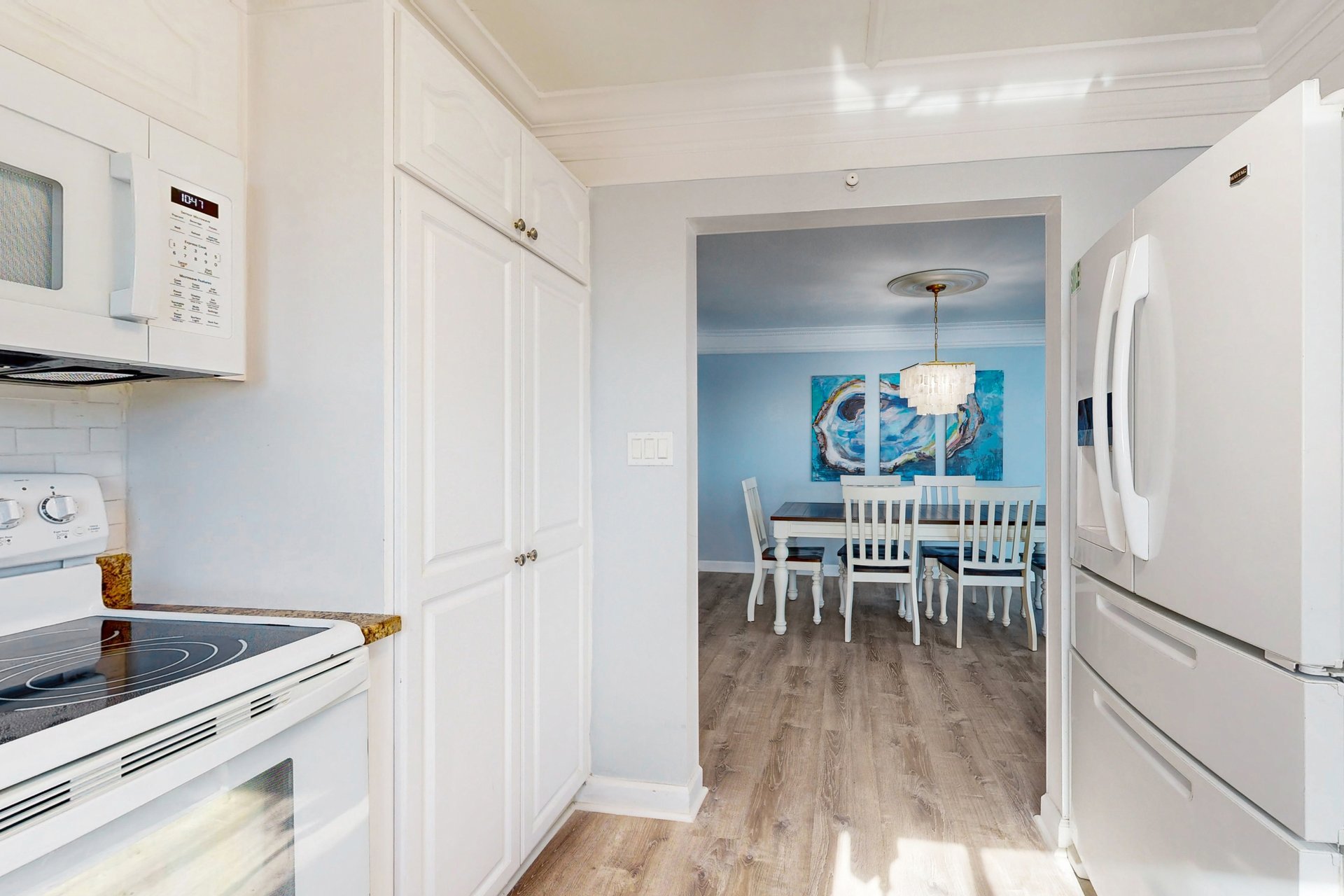 Shoreline Towers 3071 12