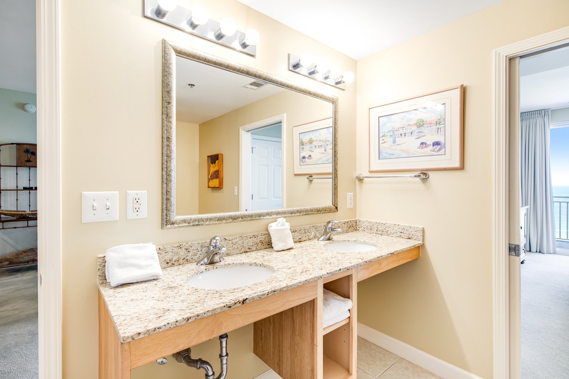 Splash Resort 907E 15