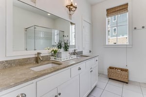 Primary King Suite Bathroom, 1st Floor