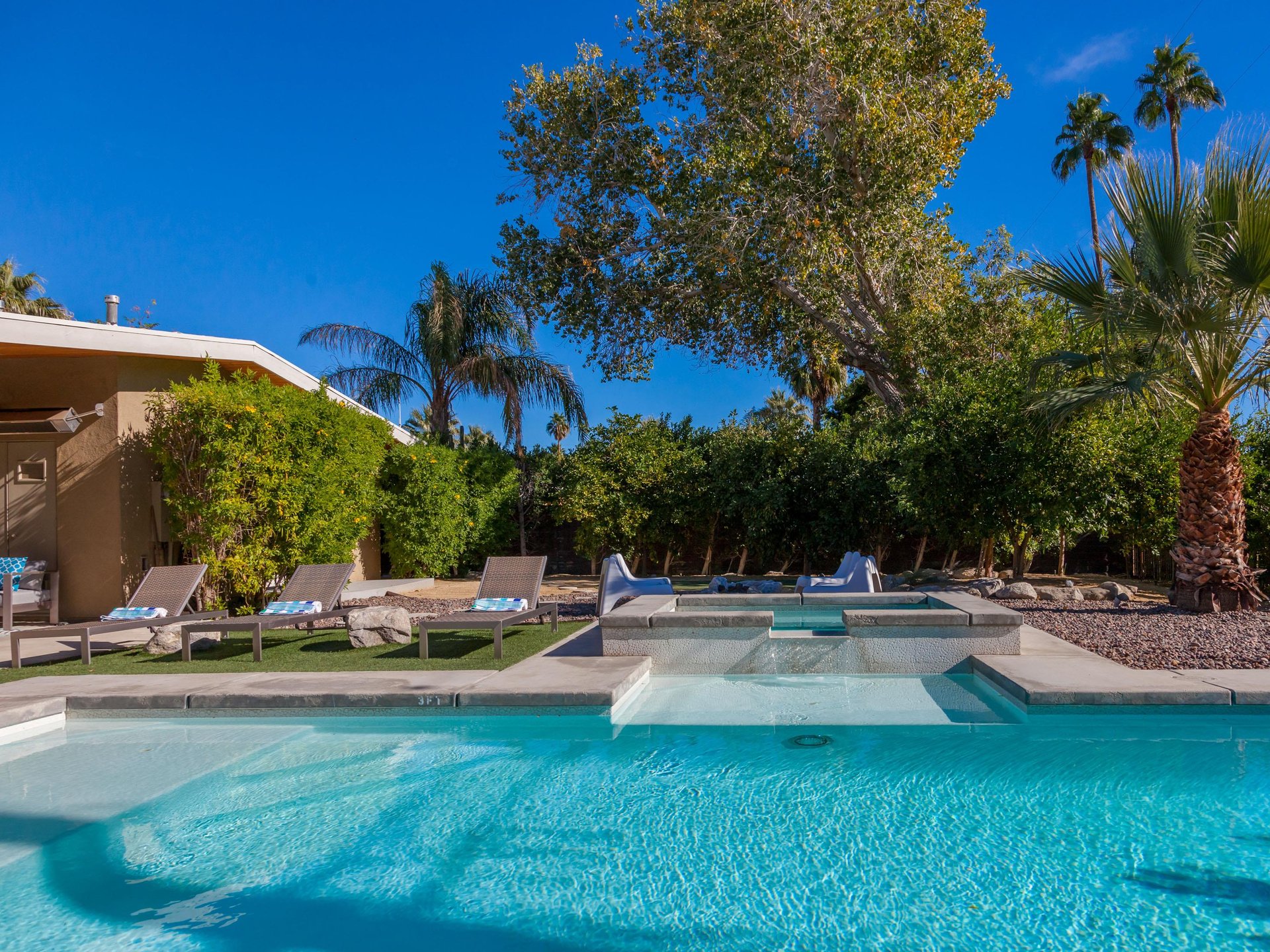 Spacious backyard