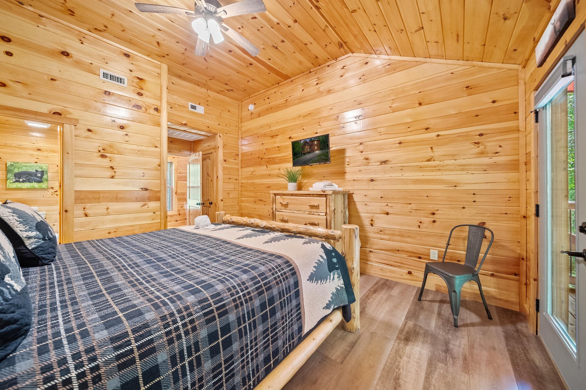 king bed