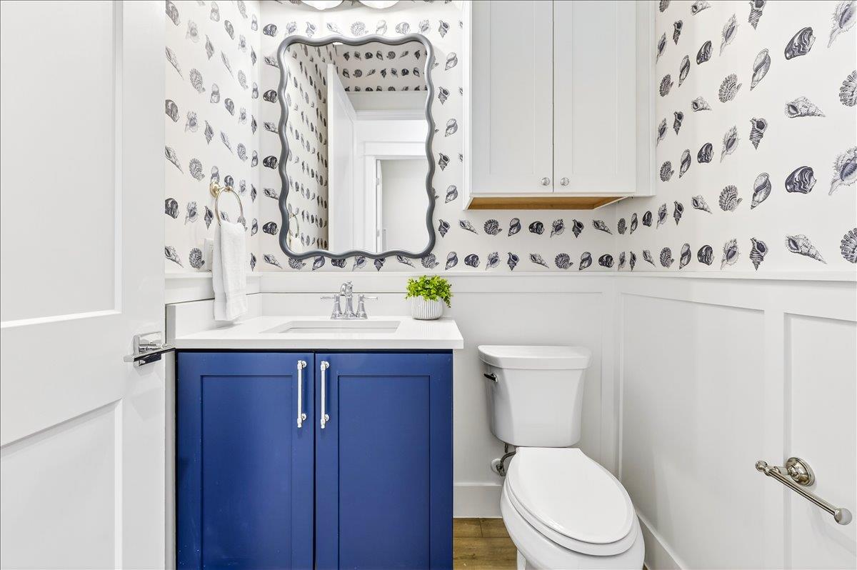 1st Floor, Shared Bathroom
