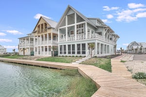 Lakeside View of Easy Breezy