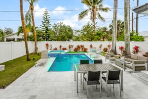 Sunny Naples Beach House 4