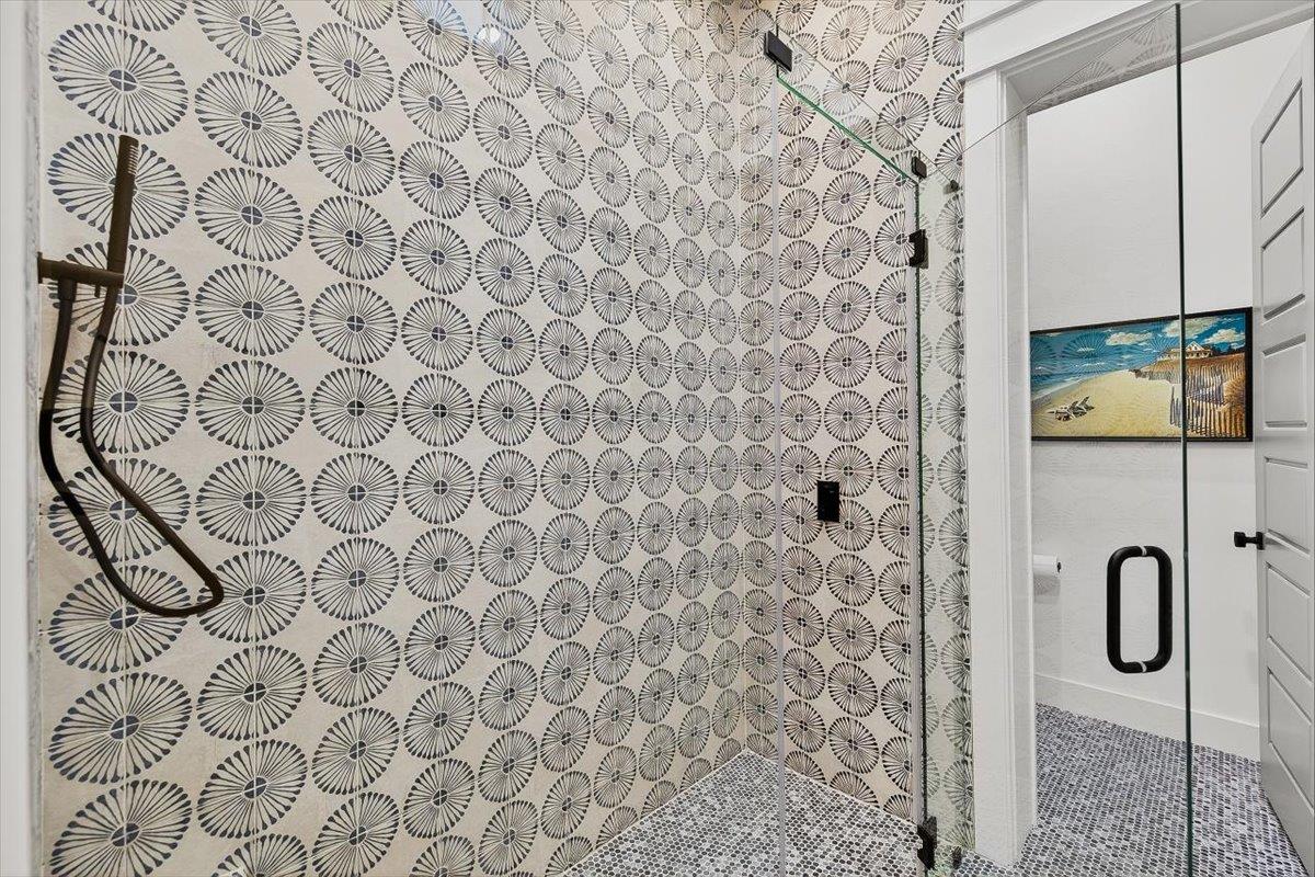 2nd King Ensuite, 2nd Floor