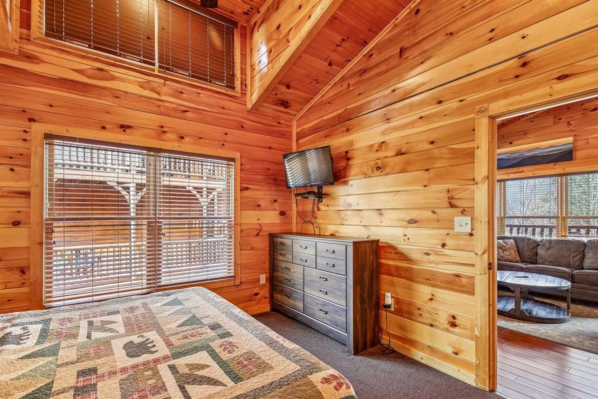 31Primary Bedroom