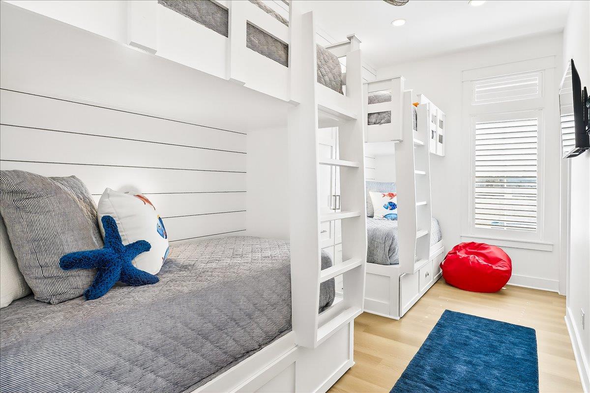 1st Floor, Bunk Bedroom