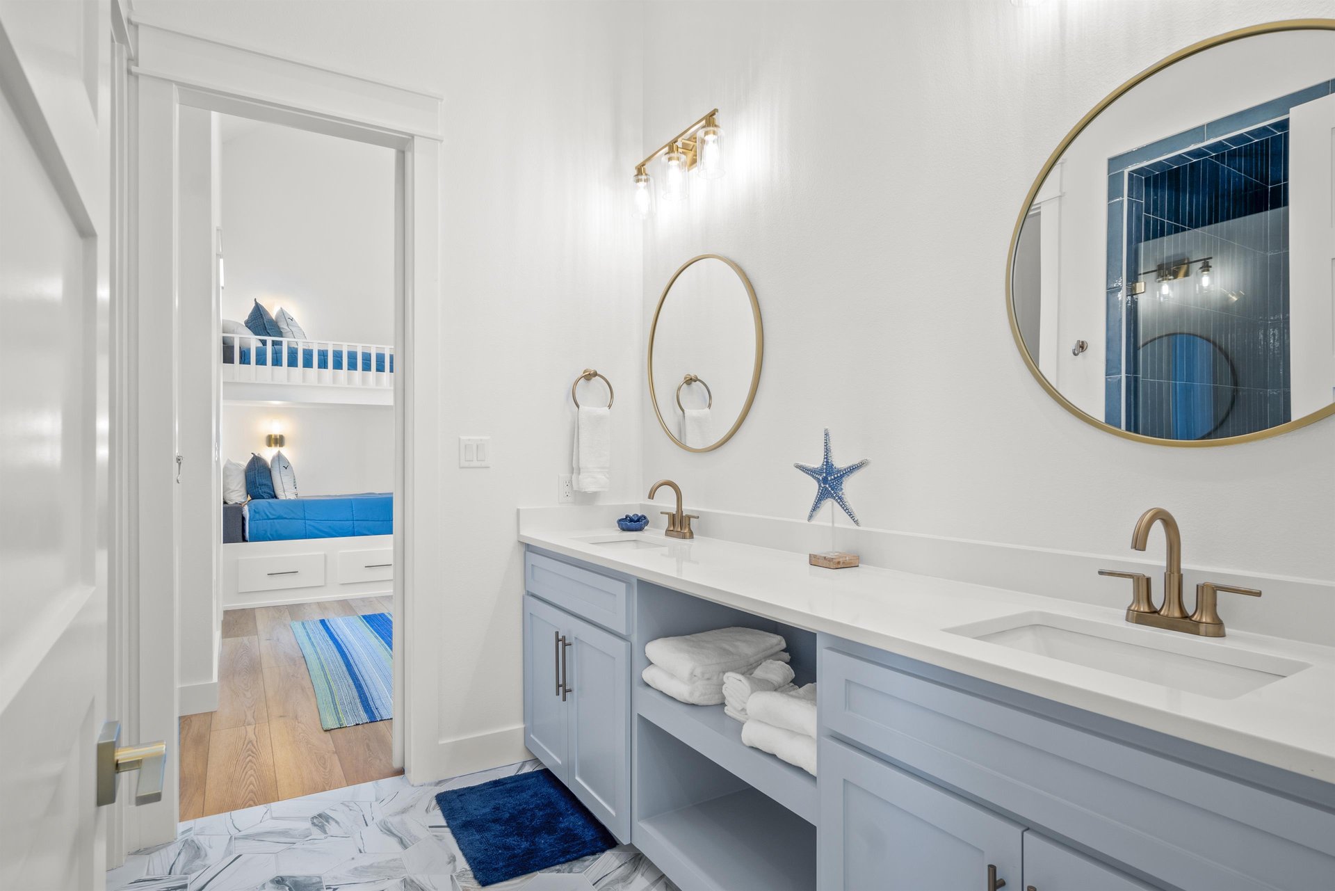 Bunk Bathroom, 2nd Floor