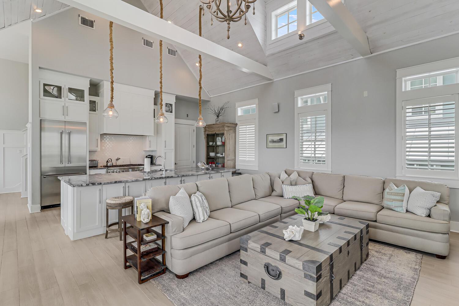 Main Living Area, 3rd Floor