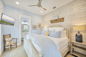 Second King Bedroom, 1st Floor