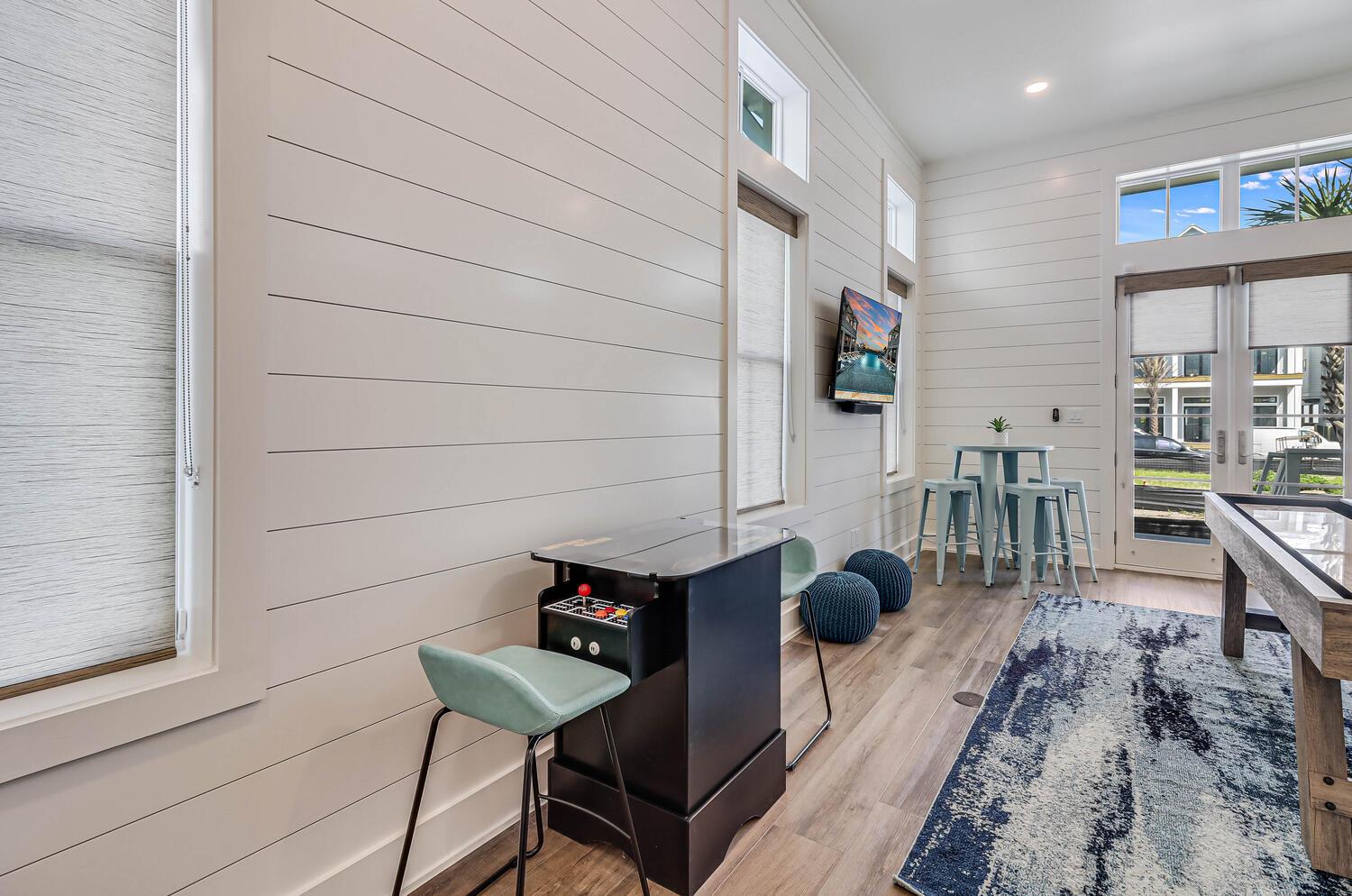 Game Room and Sitting Area, 1st Floor