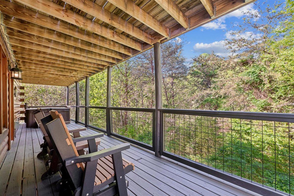 58Balcony