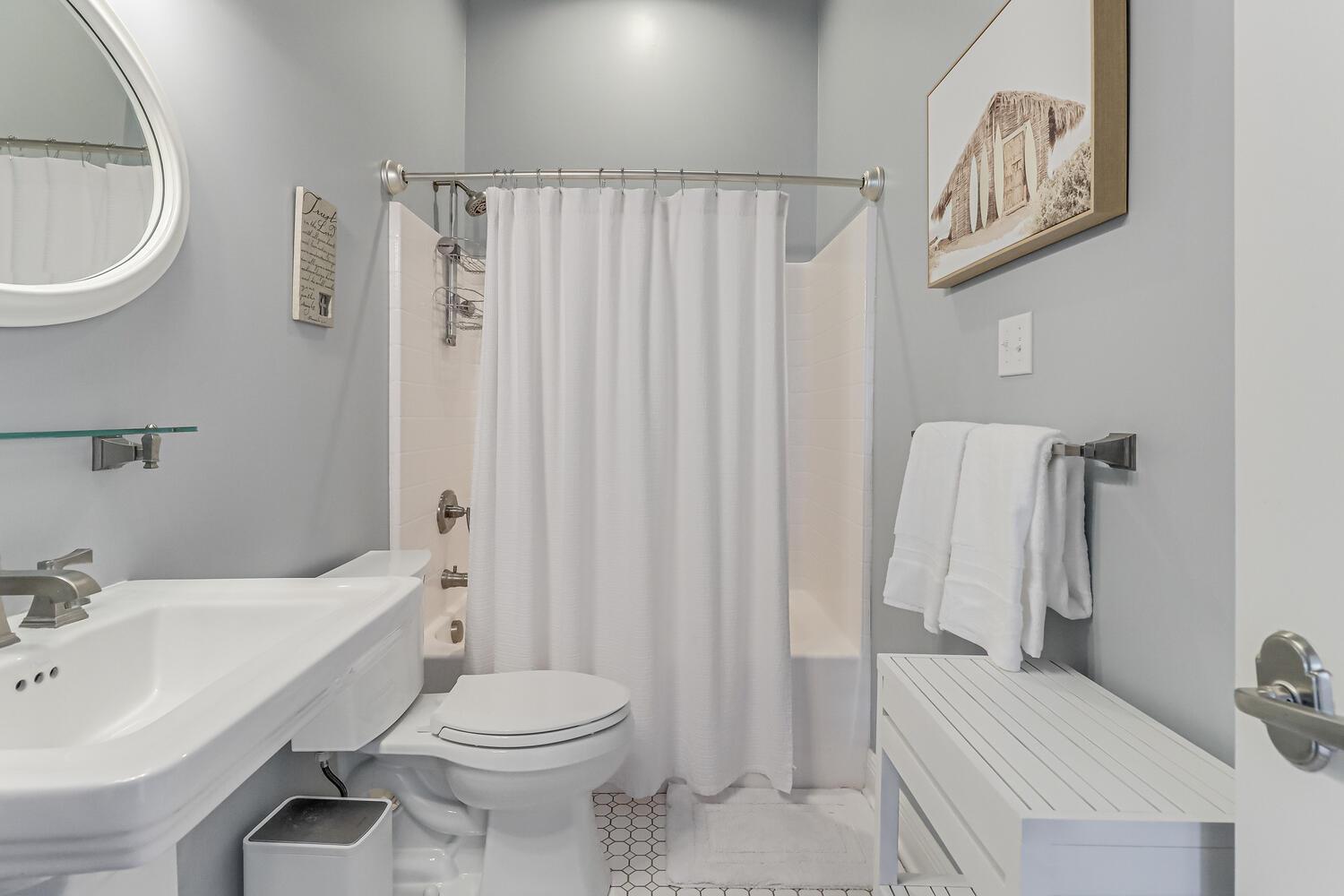 Shared Bathroom Servicing Bunk and Queen Bedroom, 2nd Floor