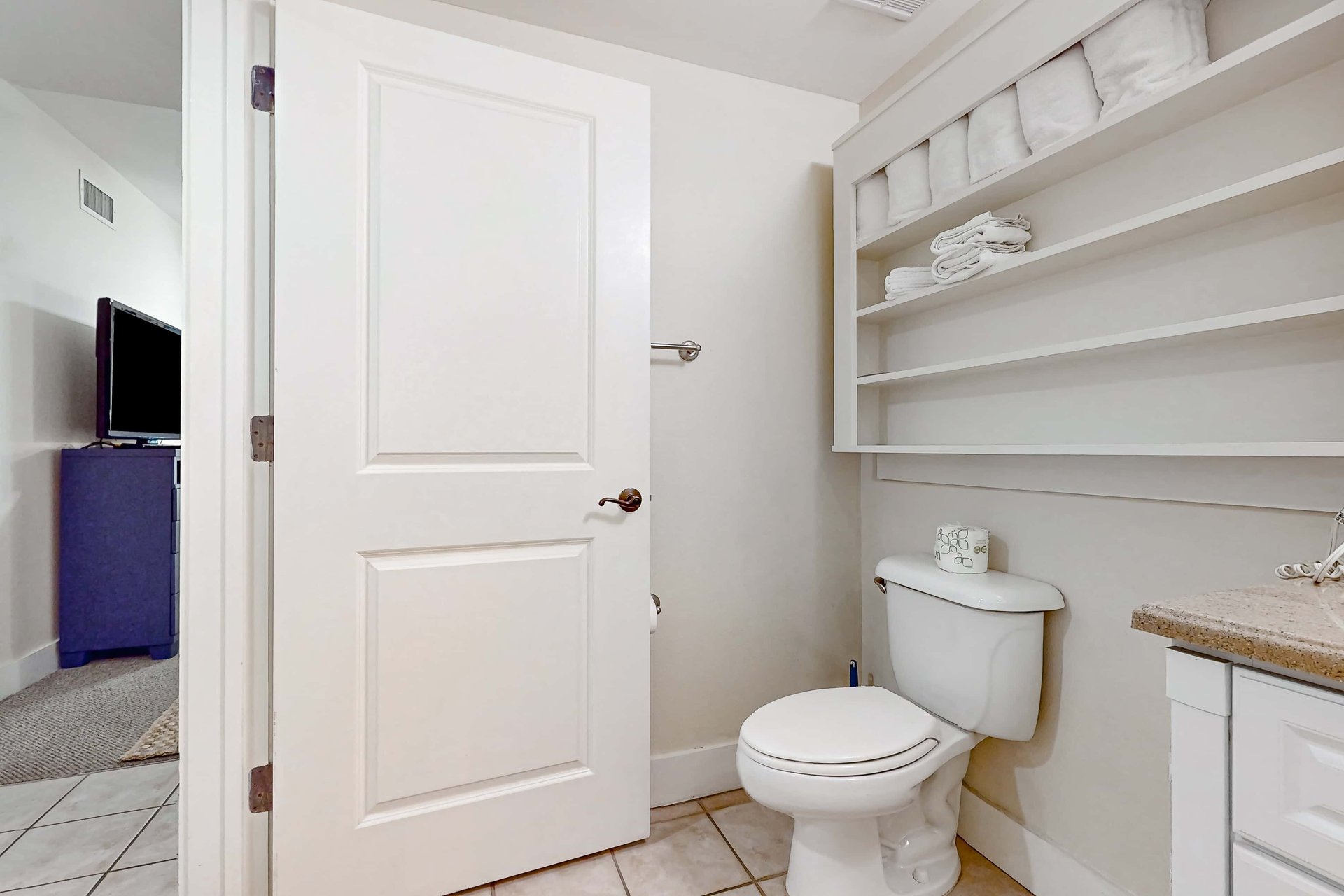 Baytowne Wharf  Pilot House 207 17