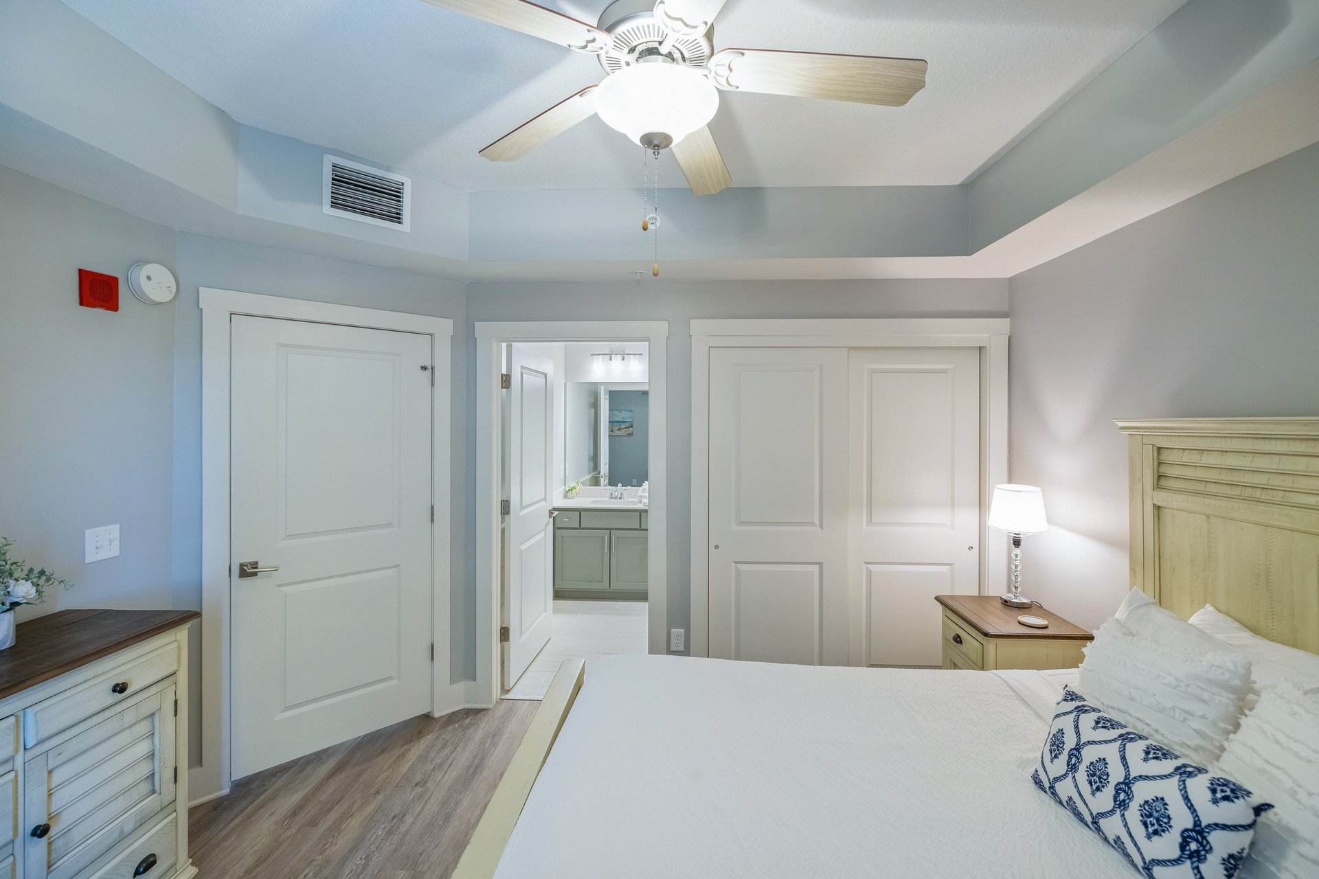 Calypso 310 Tower 3 24