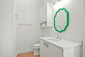 Fifth King Bathroom, 3rd Floor