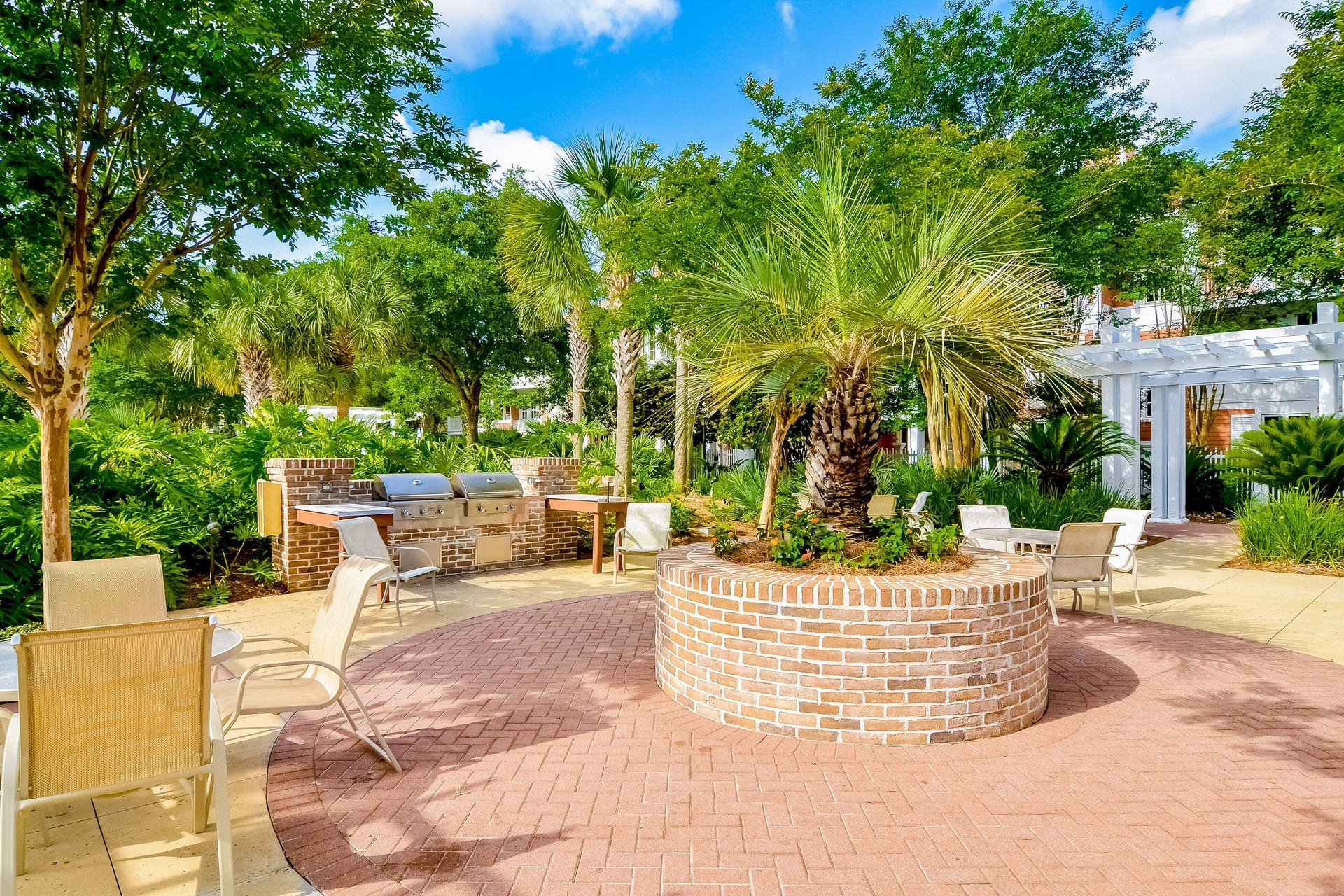 Baytowne Wharf  Pilot House 207 23