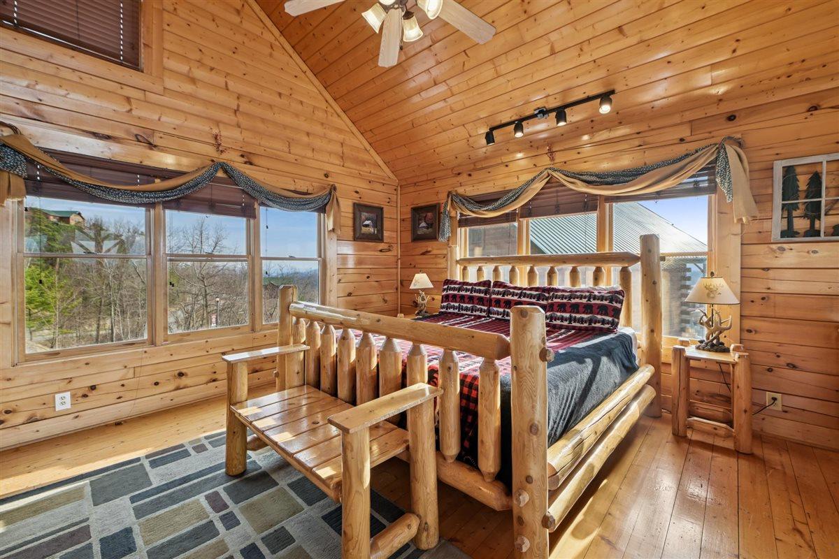 King Bedroom 2 Upper Level
