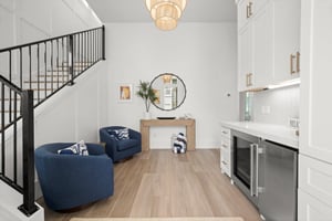 1st Floor, Foyer