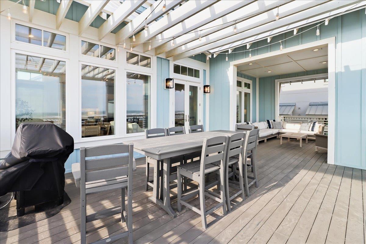 3rd Floor, Living Room Deck