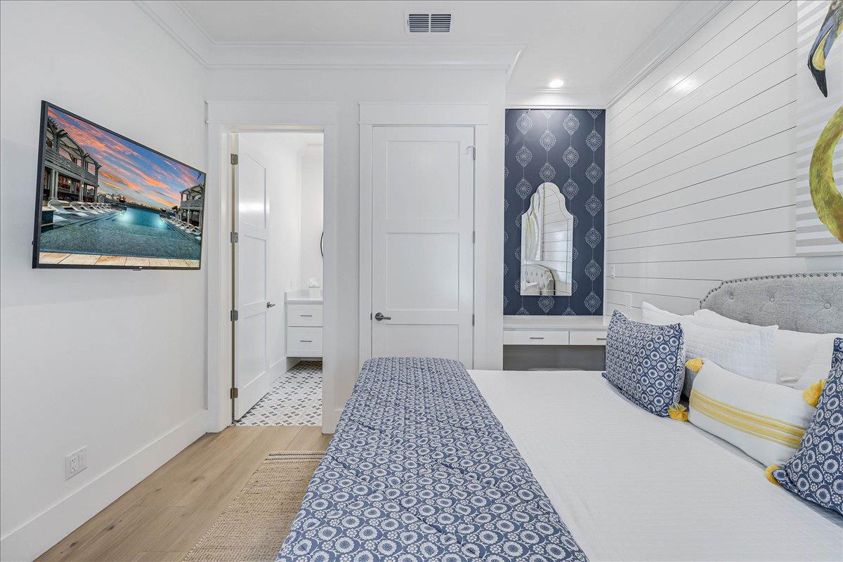 1st Floor, First King Bedroom
