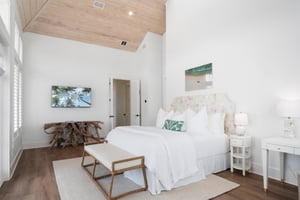 King Suite, 2nd Floor