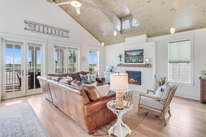 Main Living Area, 2nd Floor